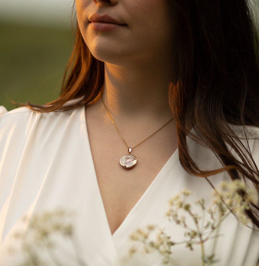 The Iris Pearl Necklace
