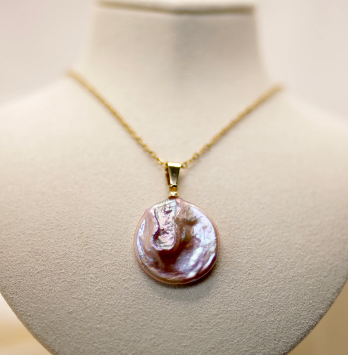 The Iris Pearl Necklace