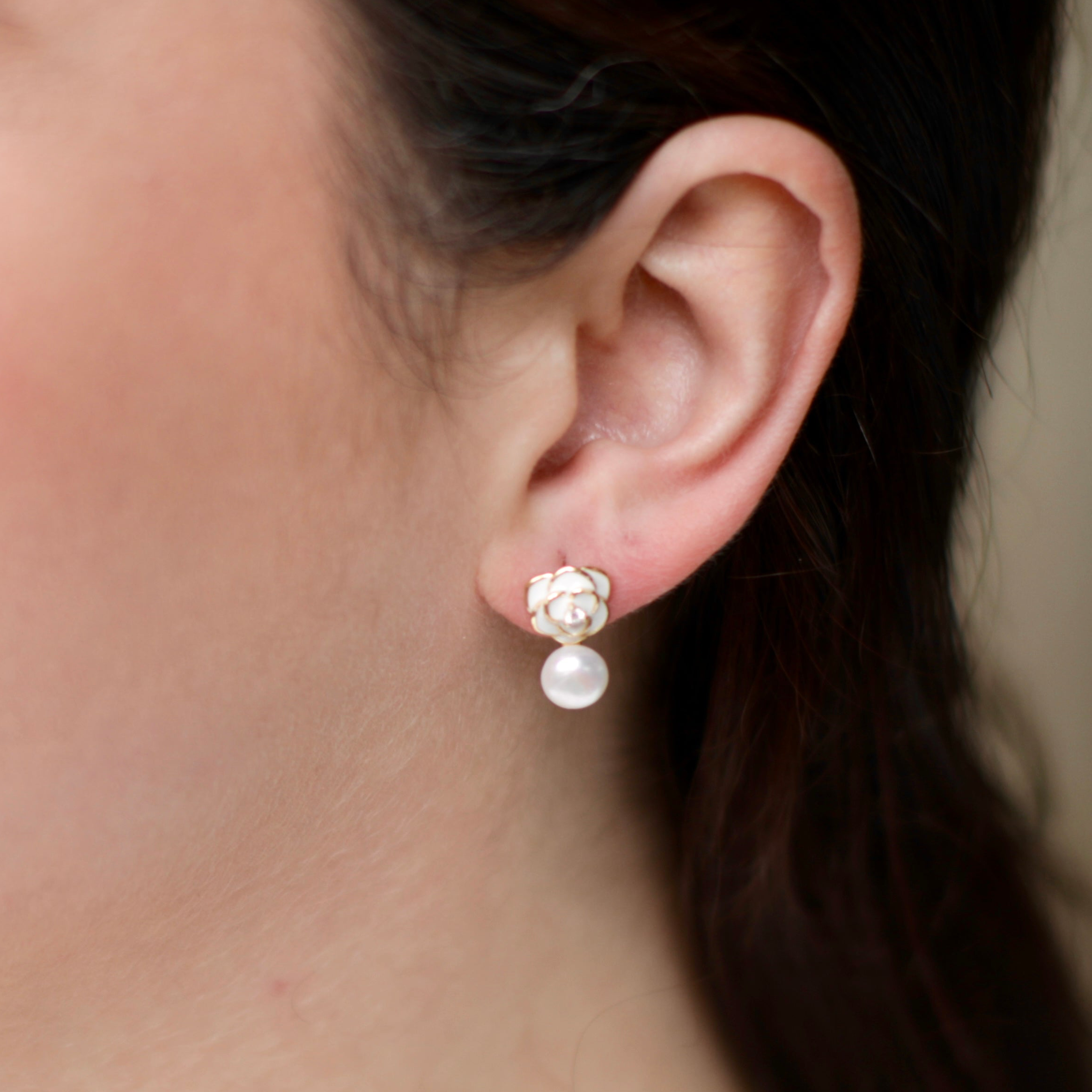 Natural Pearl & White Flower Stud Earrings