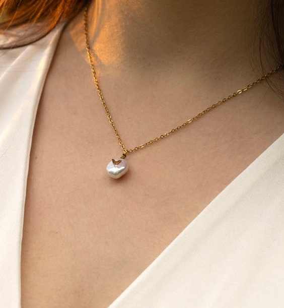 Gold Butterfly Pearl Necklace