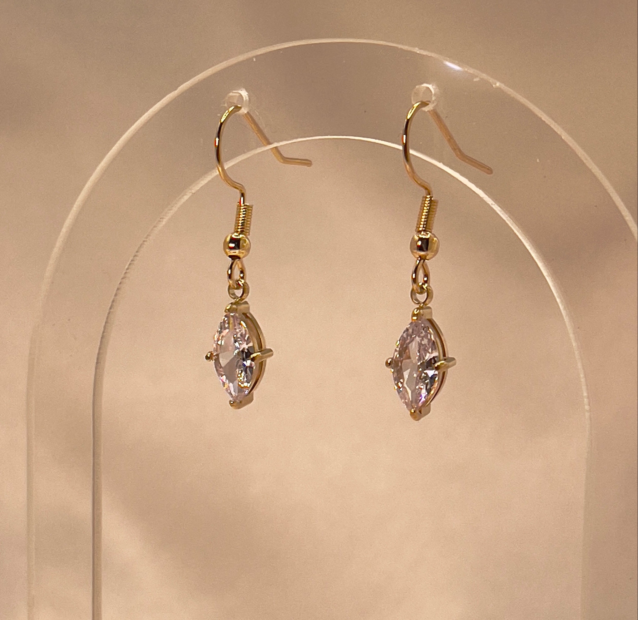 The Crystal Drop Earrings - Gold
